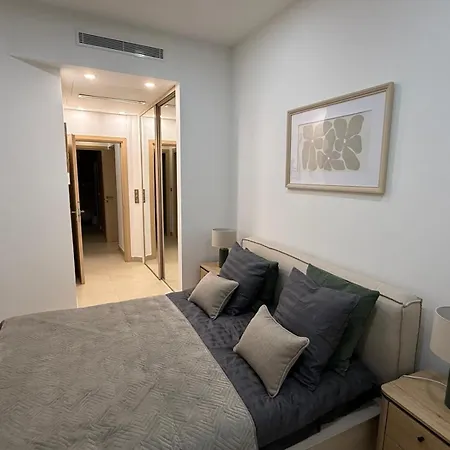 Monaco Station 2br *